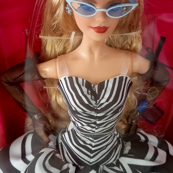 Barbie - Picture 1 of 4